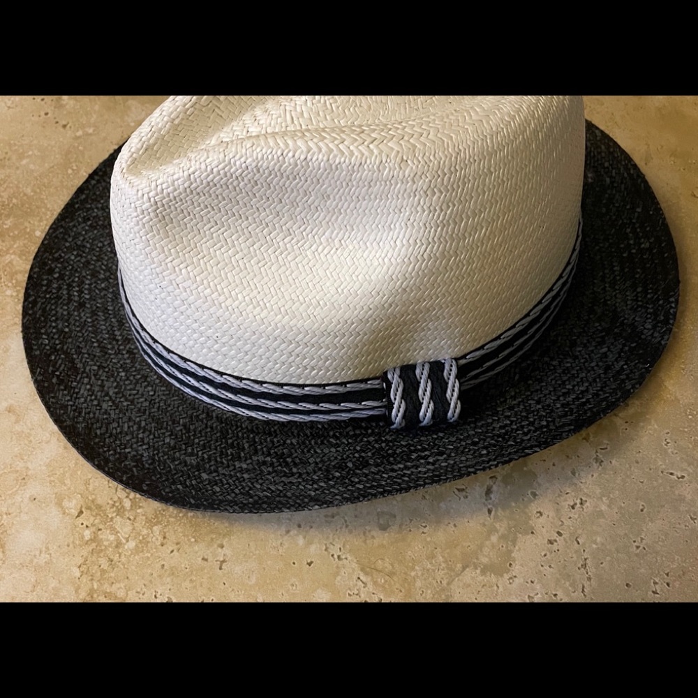 Elegancia Tropical Malibu Hat